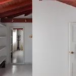 Comodo Apartamento Con Vista Al Mar Y La Montana